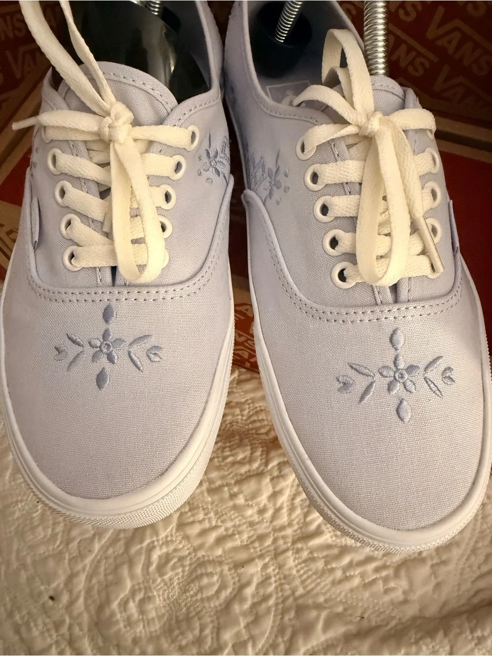 BRAND NEW Vans Authentic Dusty Blue Floral Embroidered Sneakers Women 9.5/Men 8
